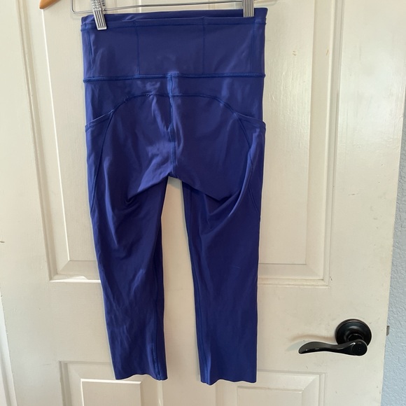Authentic Lululemon leggings Align high-rise, pant 25” size 4 - Picture 4 of 8